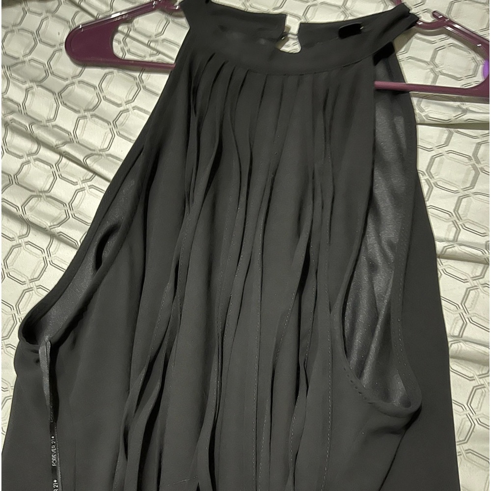 Black Y top from Forever 21